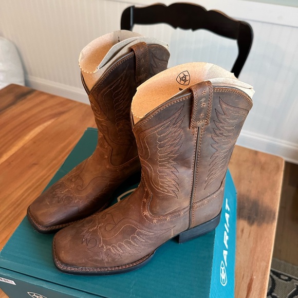 Ariat Honor youth boots size 5 new - Picture 1 of 10
